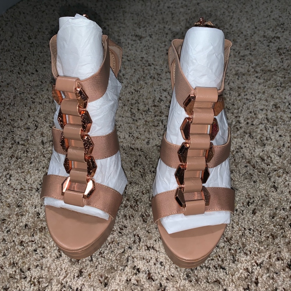 H by Halston platform Sandal/Heel